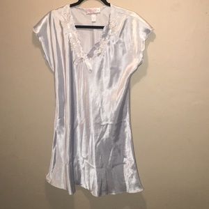 Oscar de la renta pink label night gown